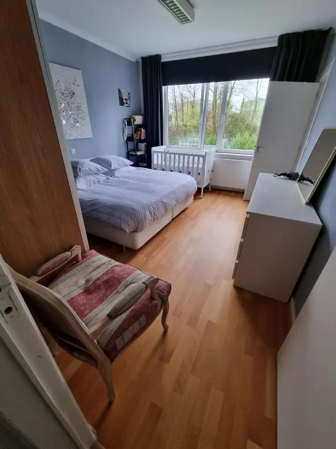 Magnifique Appartement- Brussels Expo Laeken 아파트